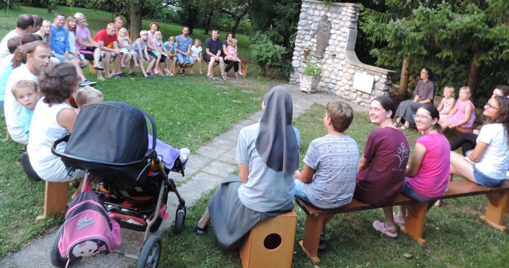 Duhovno-počitniški programi za družine    
